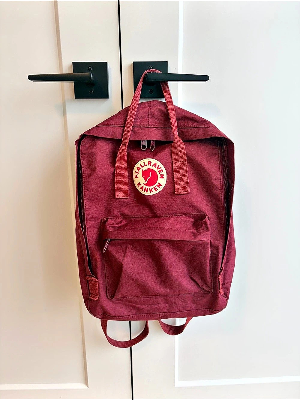 Fjallraven Kanken Classic Backpack - Red
